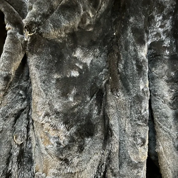 Neiman Marcus Dark Teddy Jacket with Fur Trim - Picture 4 of 6